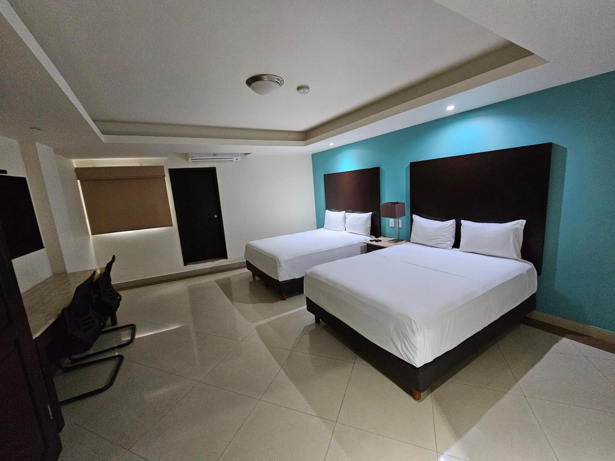 Hotel Maria Elena Кабо-Сан-Лукас Экстерьер фото
